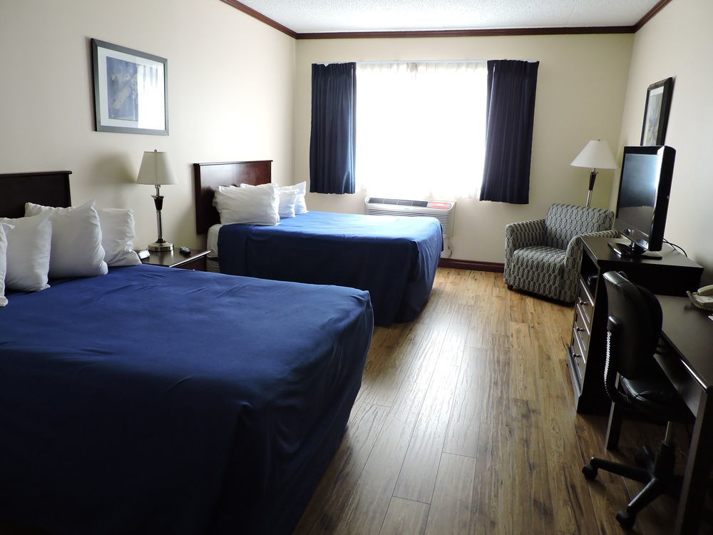 Causeway Bay Hotel Sparwood Extérieur photo